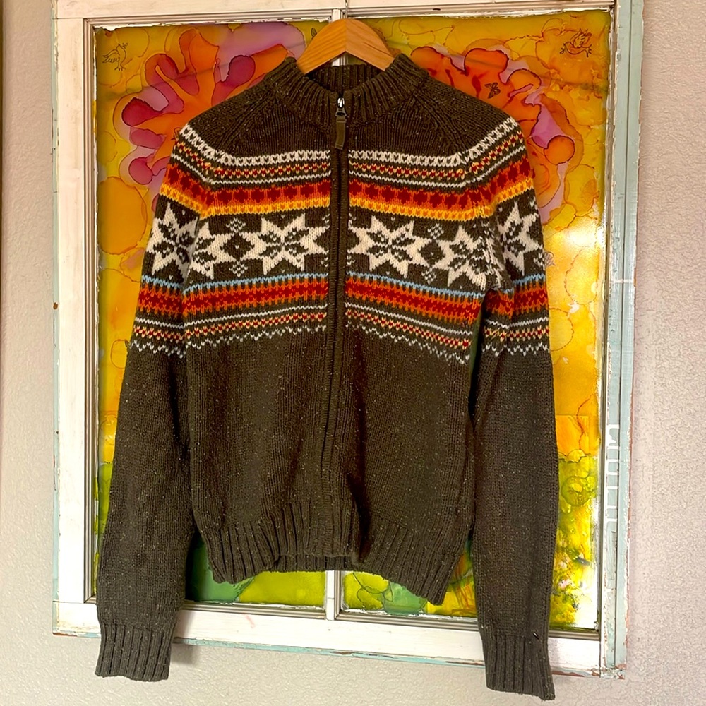 Men’s HD Brand zipper front sweater by H Hilfiger.